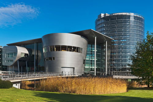 能容納整個迪士尼樂園,可以看到飛機制造,這些超美工廠,你愿意來參觀嗎